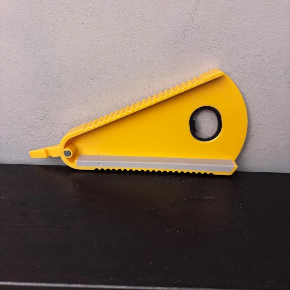 Multi-Functional Jar Opener | Yellow | Plastic | Easy‎ Grip | Lid Twist